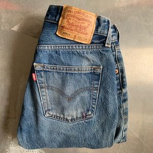 Levi’s 501 Vintage Reworked Mom Jeans !